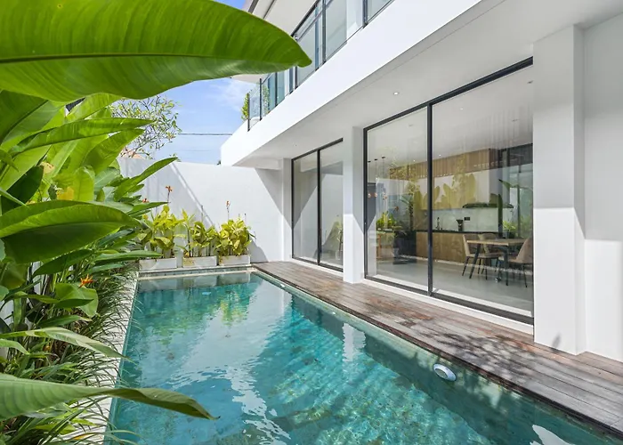 New 3 Bedroom Luxury In Umalas * Canggu (Bali)