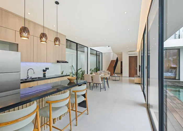 New 3 Bedroom Luxury In Umalas * Canggu (Bali)