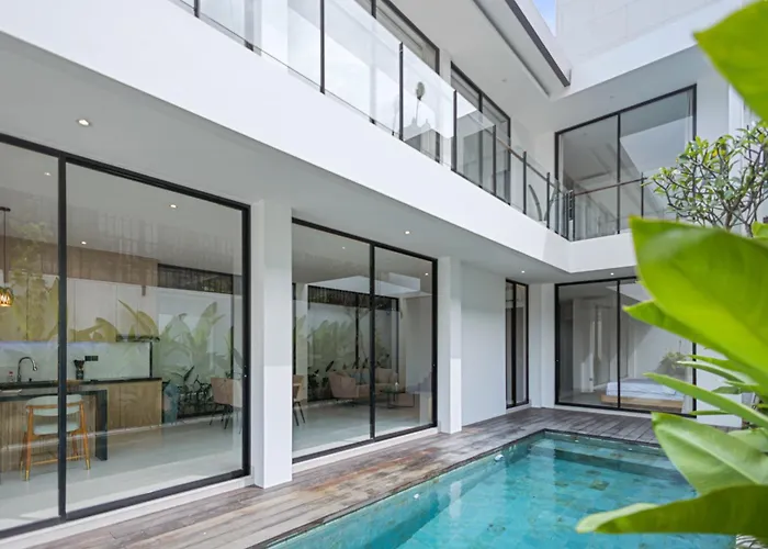 New 3 Bedroom Luxury In Umalas Canggu (Bali)